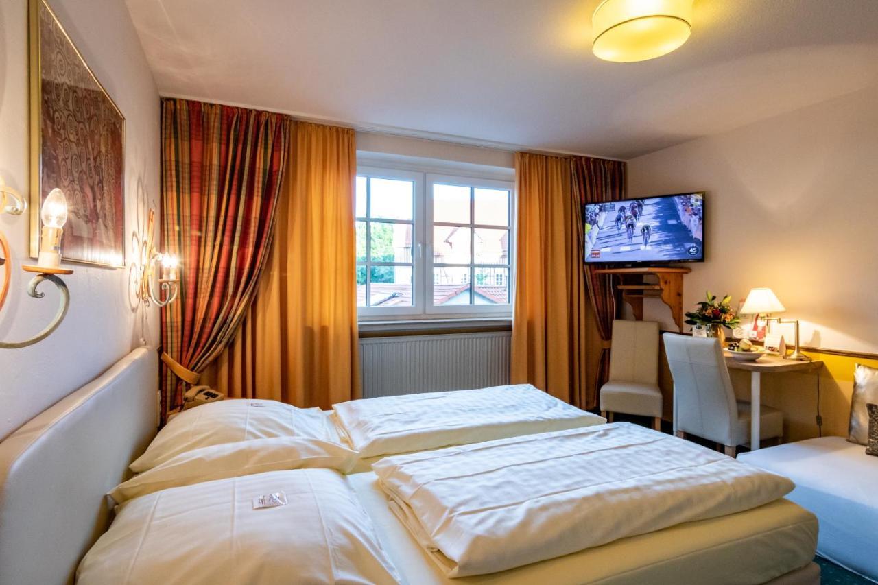 Goldflair Am Rathaus 3*